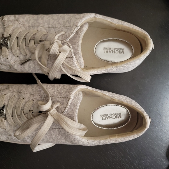 Michael Michael Kors Leather Logo Sneakers - Picture 8 of 12